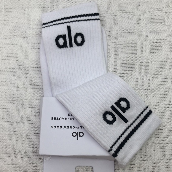 💎HOT💎 NWT ALO Yoga Socks 2 Pairs - Picture 5 of 6